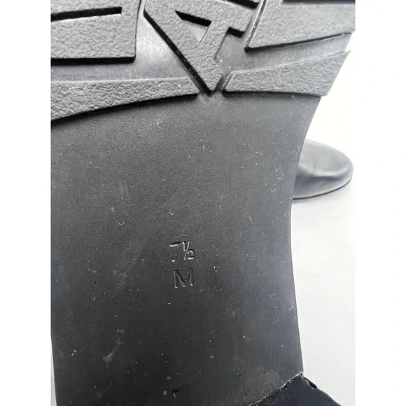 Vaneli Black Leather Zip Up Ankle Booties Boots Women's Size 7.5M - Picture 6 of 6